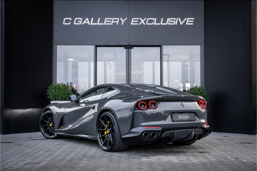Ferrari 812 6.5 V12 Superfast HELE - Novitec | Grigio Scuro | Carbon Seats | Passenger Display