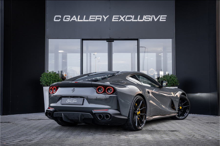 Ferrari 812 6.5 V12 Superfast HELE - Novitec | Grigio Scuro | Carbon Seats | Passenger Display