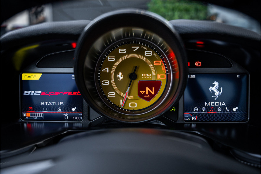 Ferrari 812 6.5 V12 Superfast HELE - Novitec | Grigio Scuro | Carbon Seats | Passenger Display