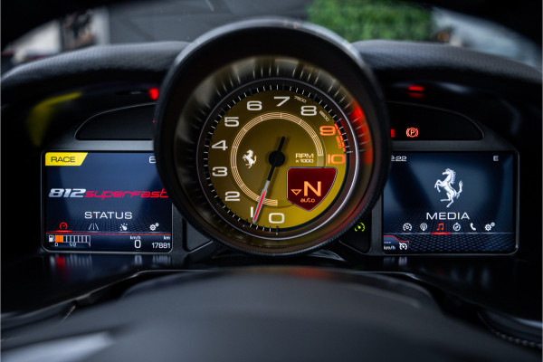 Ferrari 812 6.5 V12 Superfast HELE - Novitec | Grigio Scuro | Carbon Seats | Passenger Display