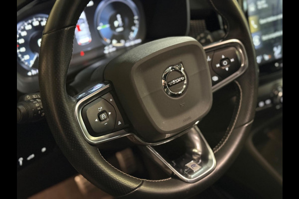 Volvo XC40 1.5 T5 Twin Engine Inscription R Design | Pano | Cruise | Camera | Stoelverwarming | Leer | Carplay