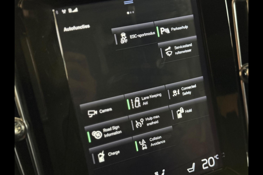 Volvo XC40 1.5 T5 Twin Engine Inscription R Design | Pano | Cruise | Camera | Stoelverwarming | Leer | Carplay