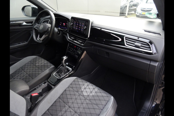 Volkswagen T-Roc 1.5 TSI R-Line * IQ LIGHT * KEYLESS * CARPLAY !!