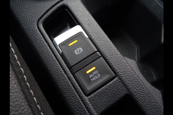 Volkswagen T-Roc 1.5 TSI R-Line * IQ LIGHT * KEYLESS * CARPLAY !!