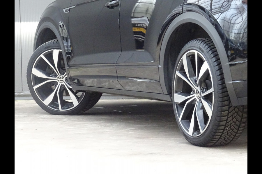 Volkswagen T-Roc 1.5 TSI R-Line * IQ LIGHT * KEYLESS * CARPLAY !!