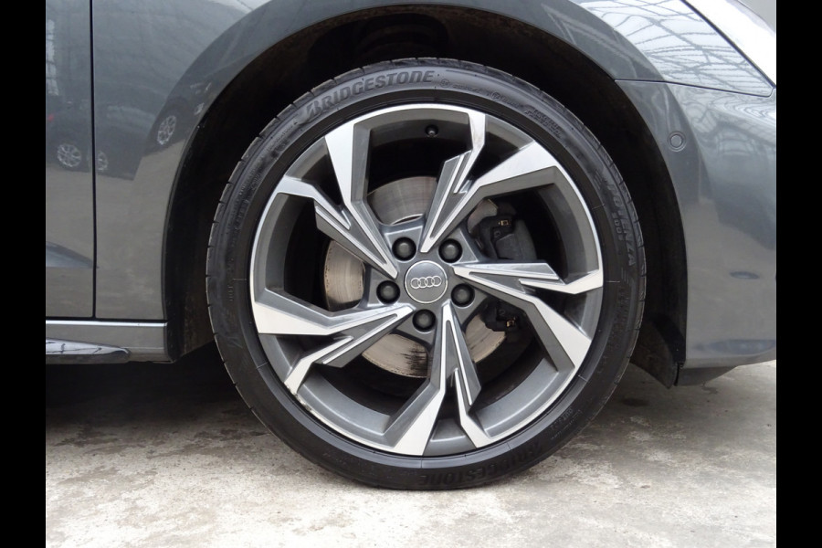 Audi A3 Sportback 35 TFSI edition one * S-LINE * CARPLAY * SPORTSTOELEN !!