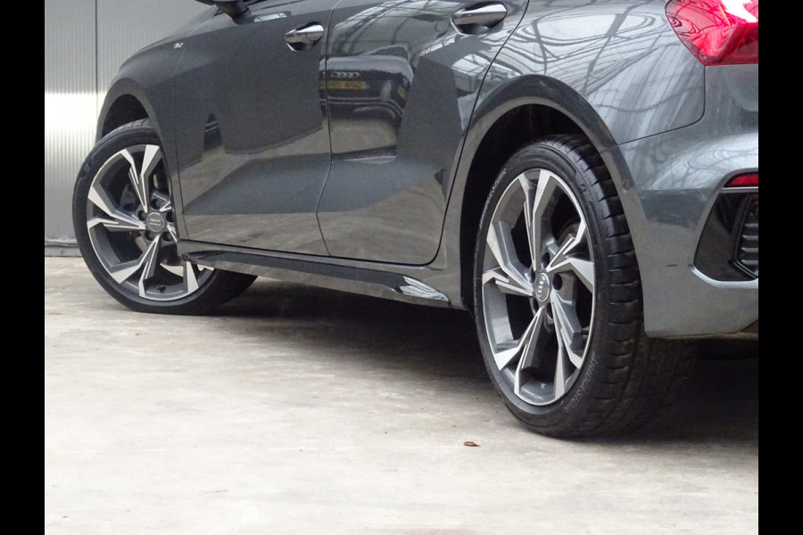 Audi A3 Sportback 35 TFSI edition one * S-LINE * CARPLAY * SPORTSTOELEN !!