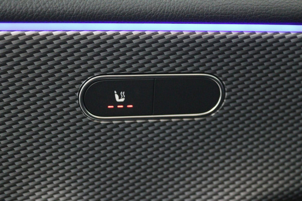Mercedes-Benz A-Klasse 250 e Business Solution AMG Limited (SFEERVERLICHTING, STOELVERWARMING, ACHTERUITRIJCAMERA, NAVIGATIE)