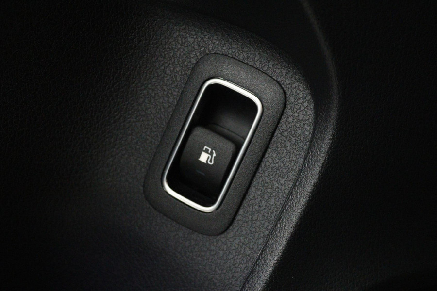 Mercedes-Benz A-Klasse 250 e Business Solution AMG Limited (SFEERVERLICHTING, STOELVERWARMING, ACHTERUITRIJCAMERA, NAVIGATIE)
