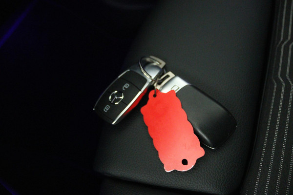 Mercedes-Benz A-Klasse 250 e Business Solution AMG Limited (SFEERVERLICHTING, STOELVERWARMING, ACHTERUITRIJCAMERA, NAVIGATIE)