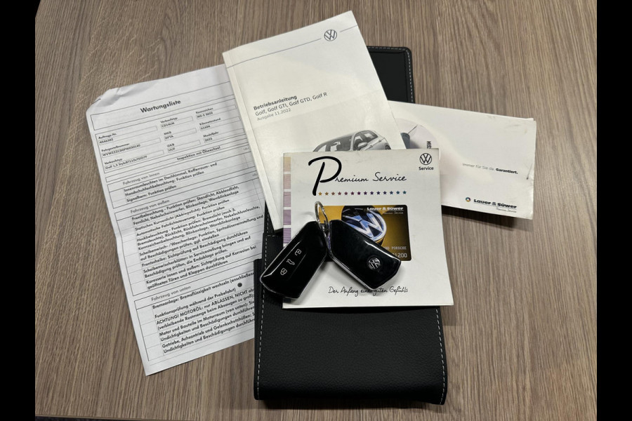 Volkswagen Golf 1.5 eTSI 150PK DSG Style IQLight|ACC|Camera|Memory|Massage|DAB|CarPlay