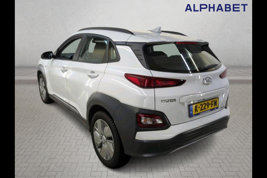 Hyundai Kona EV Comfort 64 kWh Airco Navi Carplay PDC VA+ Camera Full LED Cruise Control Lane Assist Digital Dashboard
