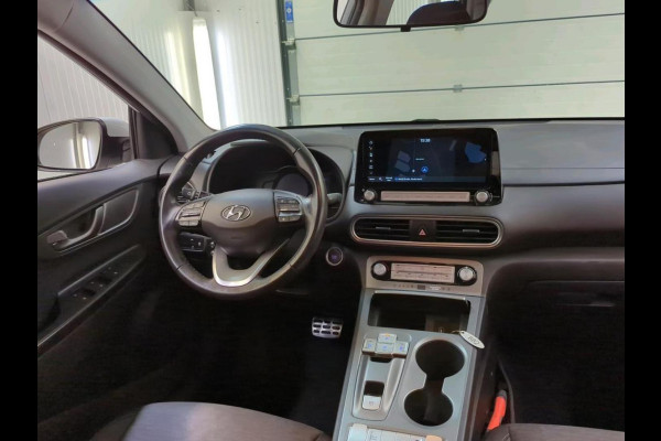 Hyundai Kona EV Comfort 64 kWh Airco Navi Carplay PDC VA+ Camera Full LED Cruise Control Lane Assist Digital Dashboard