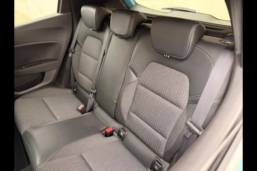 Renault Clio 1.3 TCe Intens 17'' LED Leder CarPlay Camera Keyless