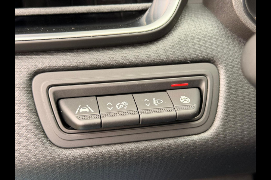 Renault Clio 1.3 TCe Intens 17'' LED Leder CarPlay Camera Keyless