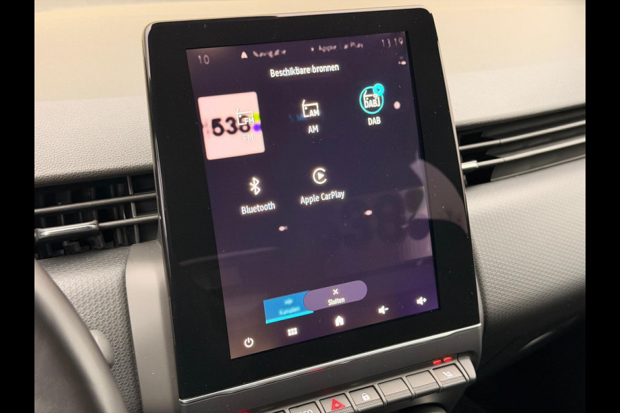 Renault Clio 1.3 TCe Intens 17'' LED Leder CarPlay Camera Keyless