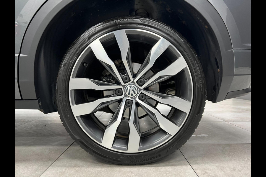 Volkswagen T-Roc 1.5 TSI R-LINE | Virtual |Lane|ACC|Keyless|