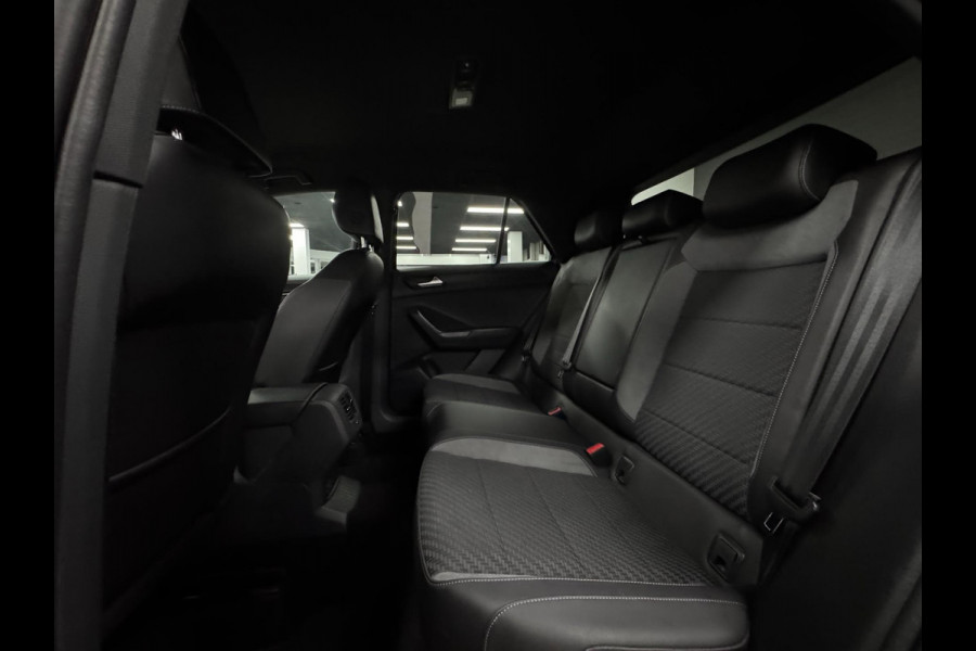 Volkswagen T-Roc 1.5 TSI R-LINE | Virtual |Lane|ACC|Keyless|