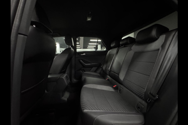 Volkswagen T-Roc 1.5 TSI R-LINE | Virtual |Lane|ACC|Keyless|