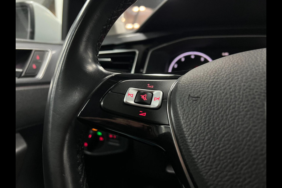 Volkswagen Polo 1.0 TSI Stoelverwarm. | PDC | Carplay| 95PK|