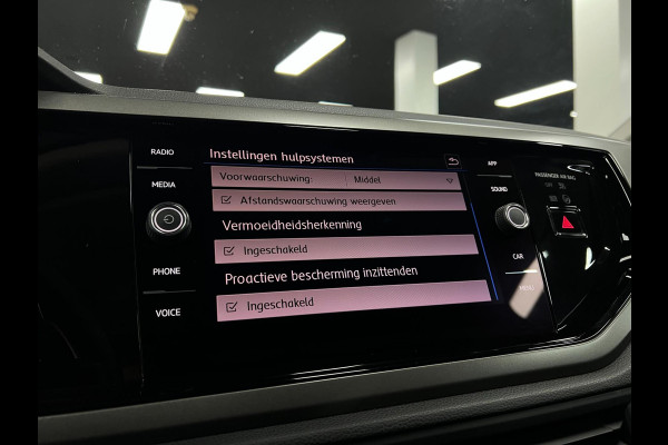 Volkswagen Polo 1.0 TSI Stoelverwarm. | PDC | Carplay| 95PK|