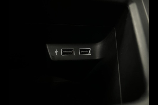 Volkswagen Polo 1.0 TSI Stoelverwarm. | PDC | Carplay| 95PK|