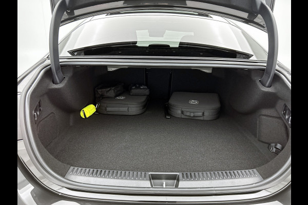 Mercedes-Benz E-Klasse AMG 53 4MATIC+ Night Edition | Premium Plus pakket | AMG DYNAMIC PLUS pakket | Rijassistentiepakket Plus | Achterassturing | 21 inch AMG velgen | Digital Light | Winterpakket | 360° camera | Burmester® 4D sound system | Head-up display | Stoelventilatie voor |