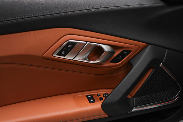BMW Z4 Roadster sDrive30i High Exe M-pakket HUD Leer Camera PDC Stoelverwarming Stuurverwarming Memory seats LM velgen