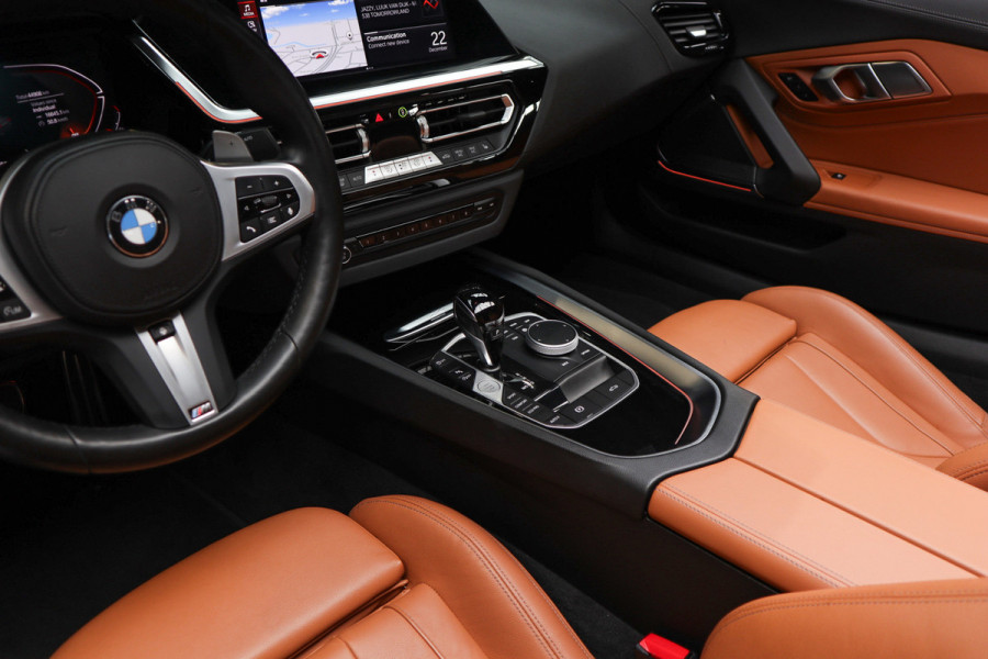 BMW Z4 Roadster sDrive30i High Exe M-pakket HUD Leer Camera PDC Stoelverwarming Stuurverwarming Memory seats LM velgen