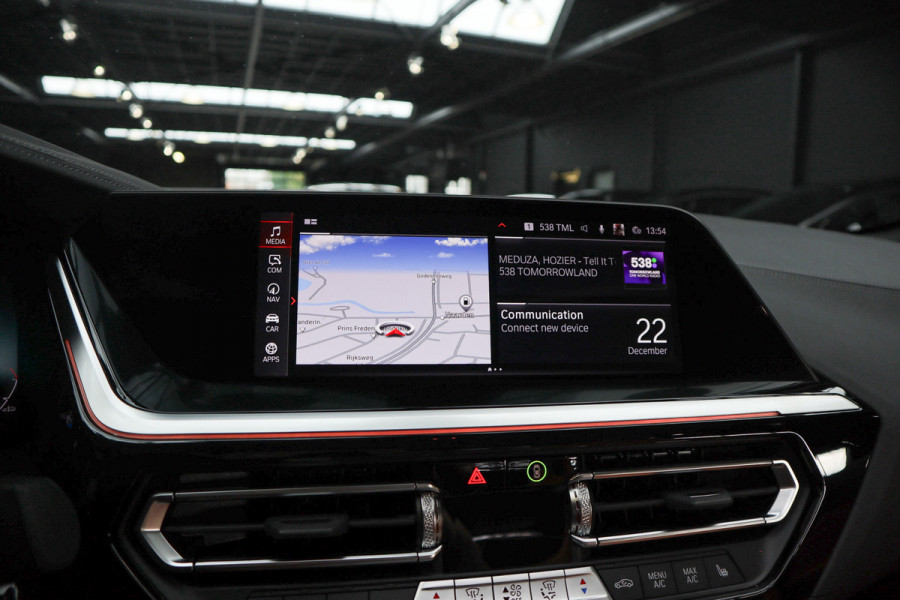 BMW Z4 Roadster sDrive30i High Exe M-pakket HUD Leer Camera PDC Stoelverwarming Stuurverwarming Memory seats LM velgen