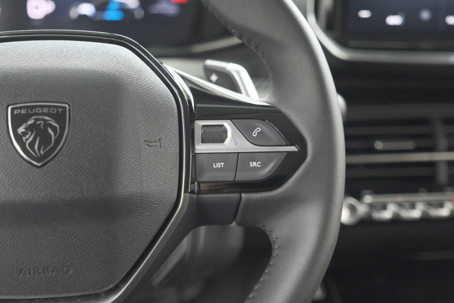 Peugeot 208 Hybrid 110 e-DCS6 Allure | Stoelverwarming | Apple Carplay | Parkeersensoren