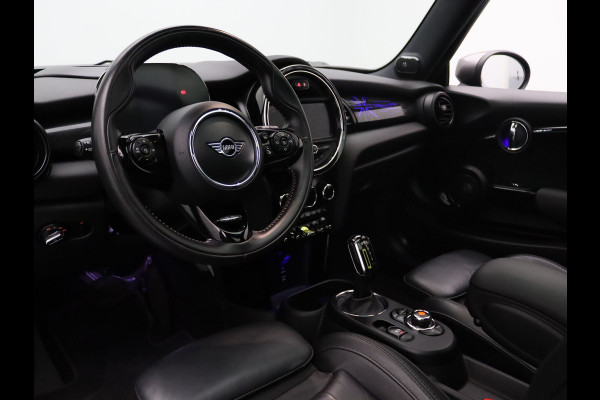 MINI Mini Electric 184pk Yours 33 kWh Cruise | Climate | Parkeersens. v+a | Stoelverw.