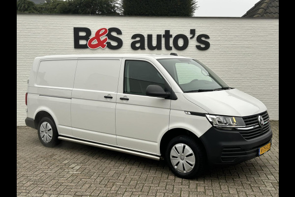 Volkswagen Transporter 2.0 TDI L2H1 28 Automaat Carplay Cruise PDC V+A DAB Airco Trekhaak