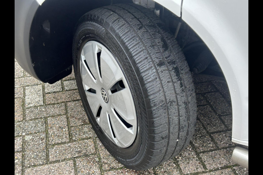 Volkswagen Transporter 2.0 TDI L2H1 28 Automaat Carplay Cruise PDC V+A DAB Airco Trekhaak