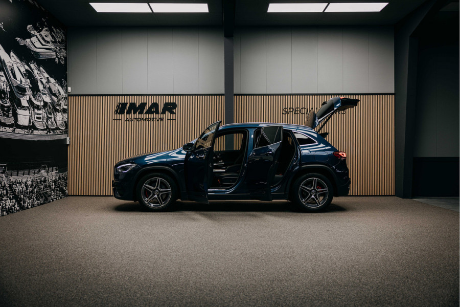 Mercedes-Benz GLA 180 d Business Solution AMG | AMG-Line | Pano | Stoelverwarming | Achteruitrijcamera |