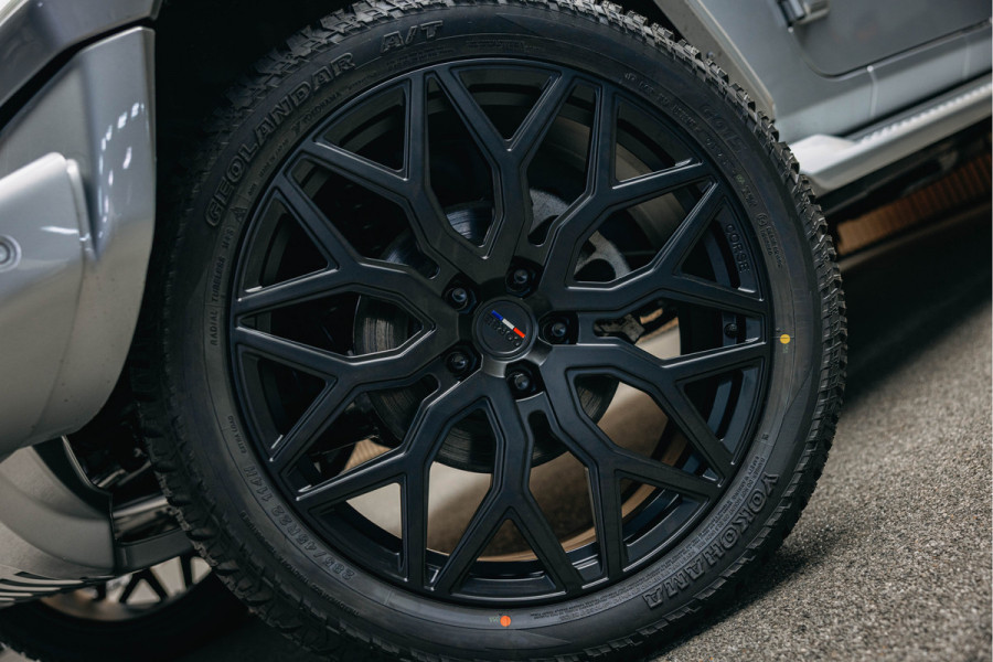 Jeep Wrangler 2.0T Sahara | Corse Edition Custom Made | Hybride | Stuur- en Stoelverwarming | Achteruitrijcamera |