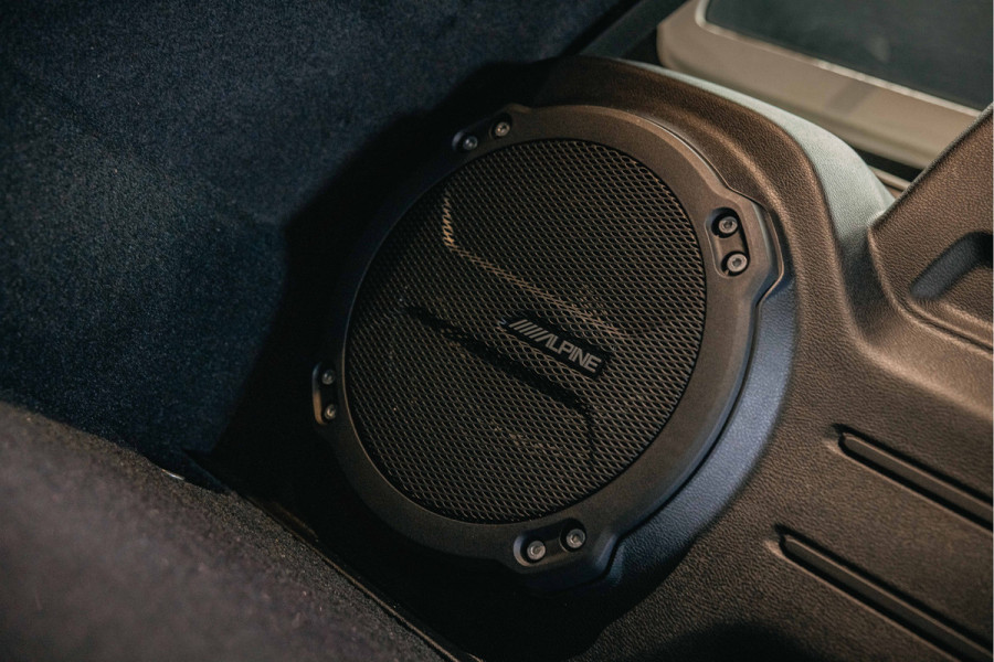 Jeep Wrangler 2.0T Sahara | Corse Edition Custom Made | Hybride | Stuur- en Stoelverwarming | Achteruitrijcamera |