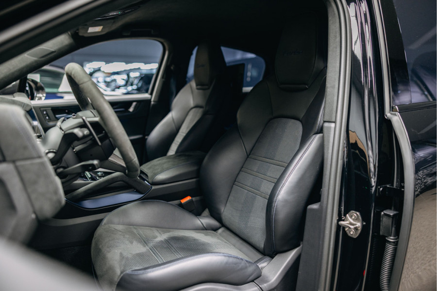 Porsche Cayenne Coupé 4.0 Turbo E-Hybrid GT Full options !!! Techart voor bumper, full ppf, carbonpakket, Full couleur. etc etc