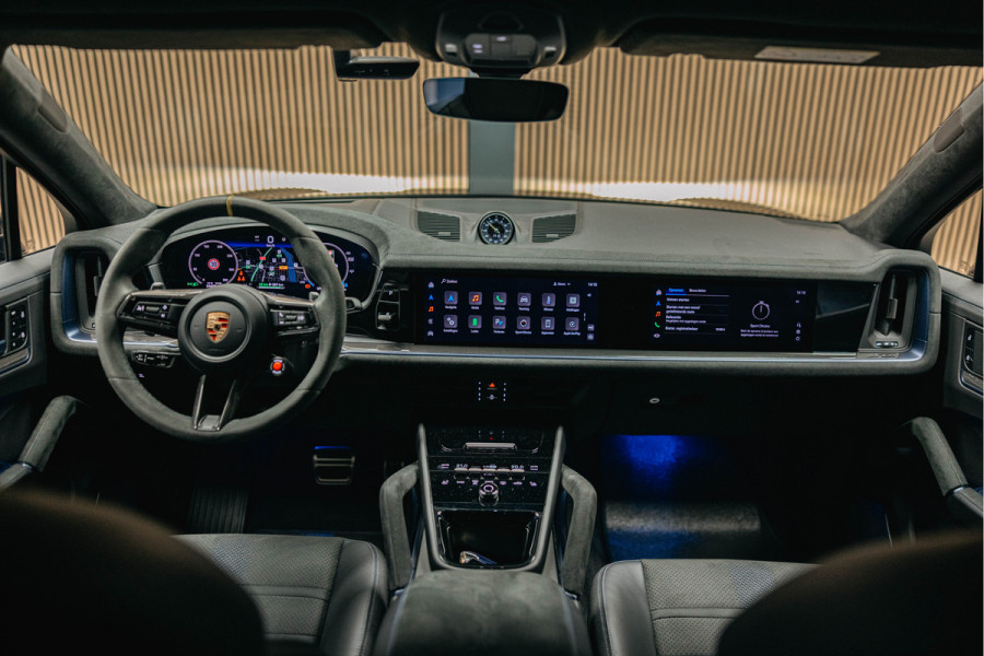 Porsche Cayenne Coupé 4.0 Turbo E-Hybrid GT Full options !!! Techart voor bumper, full ppf, carbonpakket, Full couleur. etc etc