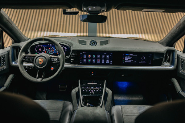 Porsche Cayenne Coupé 4.0 Turbo E-Hybrid GT Full options !!! Techart voor bumper, full ppf, carbonpakket, Full couleur. etc etc