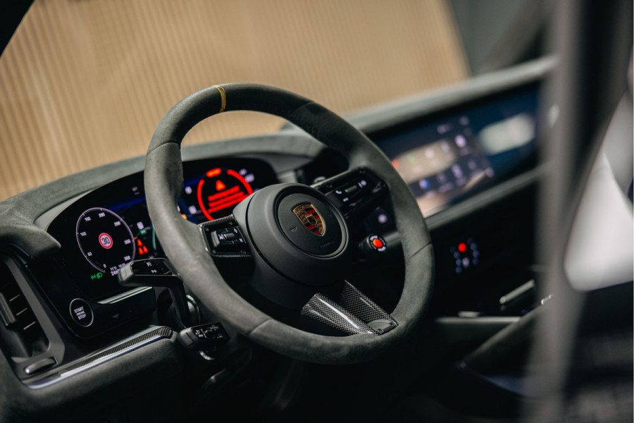 Porsche Cayenne Coupé 4.0 Turbo E-Hybrid GT Full options !!! Techart voor bumper, full ppf, carbonpakket, Full couleur. etc etc