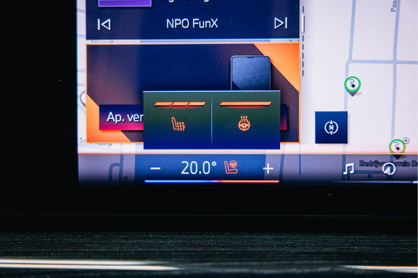 BMW X5 xDrive50e | Volledig M uitgevoerd| Head-up | Verwarmde en verkoelde bekerhouders | Pano |