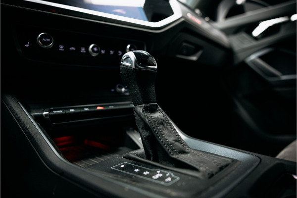Audi RSQ3 TFSI | Carbon | Elek. stoelen | Camera | stoel verwarming |