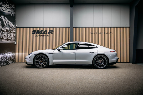 Porsche Taycan Performance 84 kWh | NL geleverd | Sport Chrono | Bose | Electric Sport Sound | Stoelverwarming |