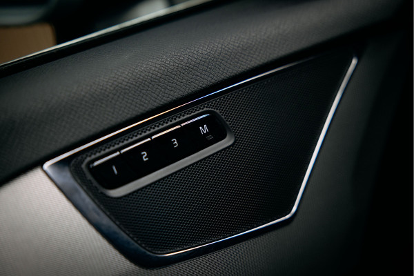 Volvo XC90 2.0 T8 Twin Engine AWD Inscription | 7 Zitter | Lederen stoelen met verwarming en geheugen | Trekhaak |