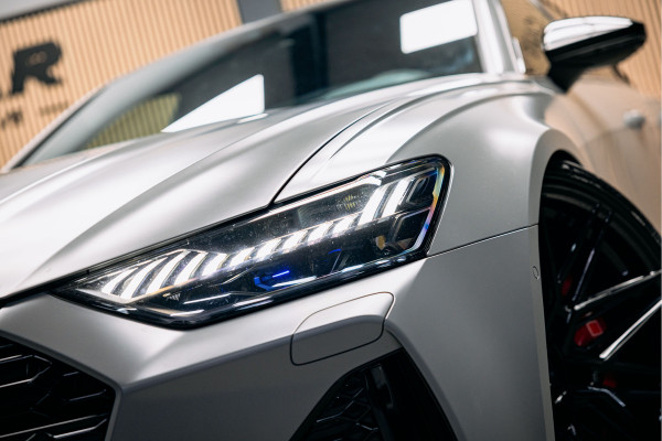 Audi RS6 Avant RS 6 TFSI quattro | Beton grijs matte | 23 inch Vossen HF7 | Keramisch | Pano |