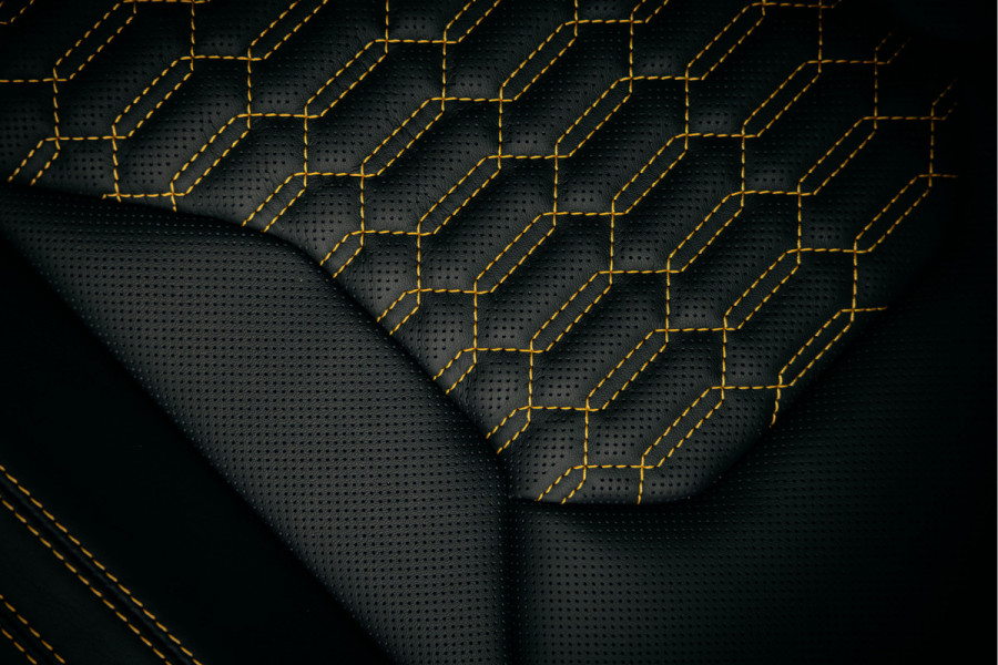 Lamborghini Urus 4.0 V8 S | Urus S | BTW | Akrapovic | Luchtvering | Geel stiksel pakket |