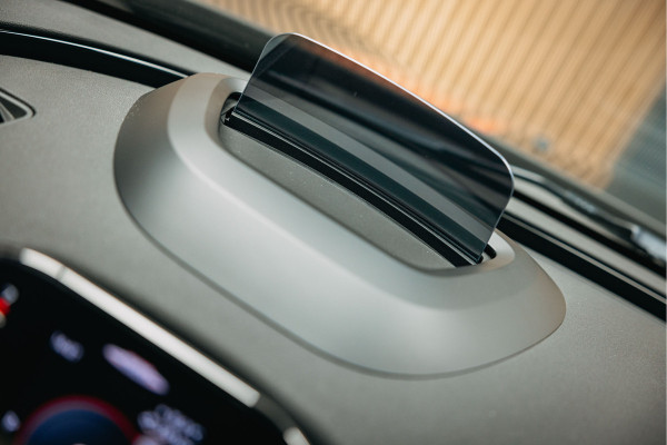 MINI Clubman 2.0 JCW ALL4 John Cooper Works | JCW | Rood dak | Sportstoelen | Stoelverwarming | Head-Up |