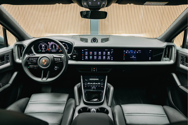 Porsche Cayenne Coupé 3.0 E-Hybrid | Sport Chrono | Trekhaak | Sportuitlaat | 360 camera |