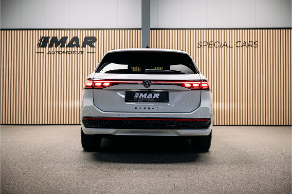 Volkswagen Passat R-Line Diesel | Trekhaak | Pano | Head-up | Stoelmassage |
